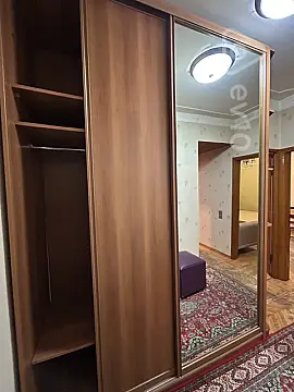 Kirayə verilir 3 otaqlı köhnə tikili 95 m²