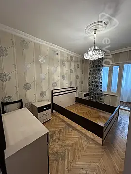 Kirayə verilir 3 otaqlı köhnə tikili 95 m²