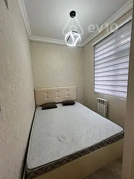 Kirayə verilir 2 otaqlı köhnə tikili 50 m²