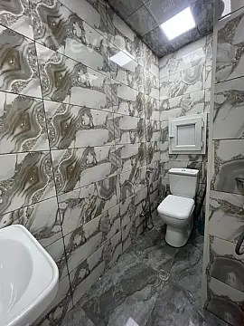 Kirayə verilir 2 otaqlı köhnə tikili 50 m²