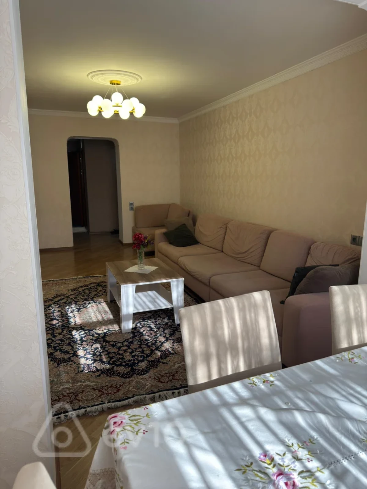 Kirayə verilir 3 otaqlı köhnə tikili 85 m²