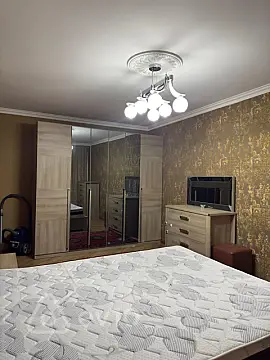 Kirayə verilir 3 otaqlı köhnə tikili 85 m²