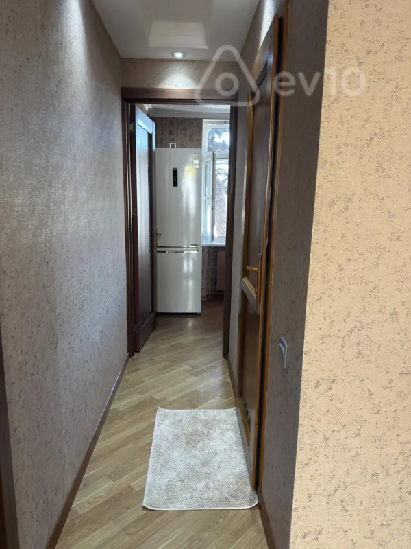 Kirayə verilir 3 otaqlı köhnə tikili 85 m²