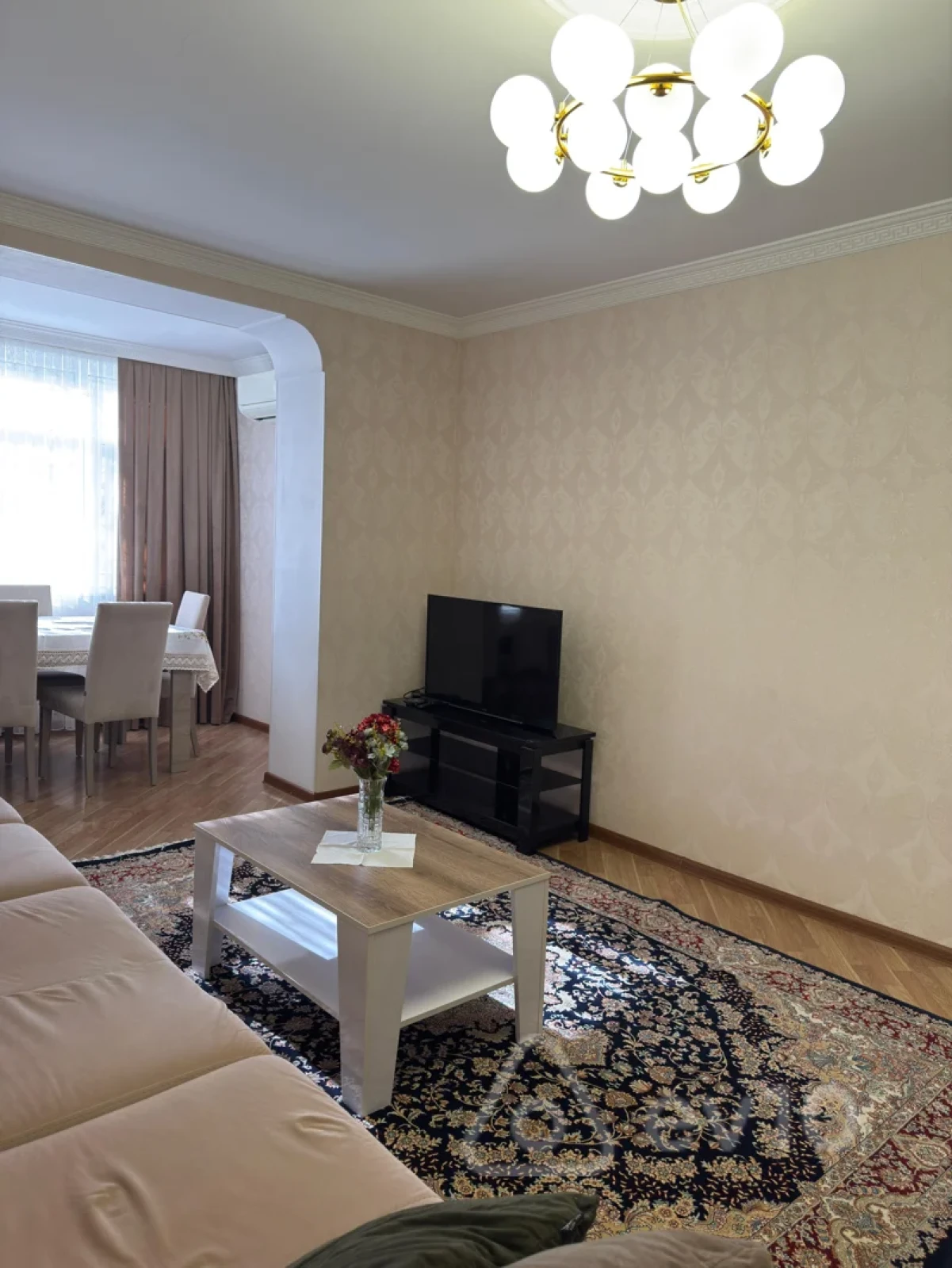 Kirayə verilir 3 otaqlı köhnə tikili 85 m²