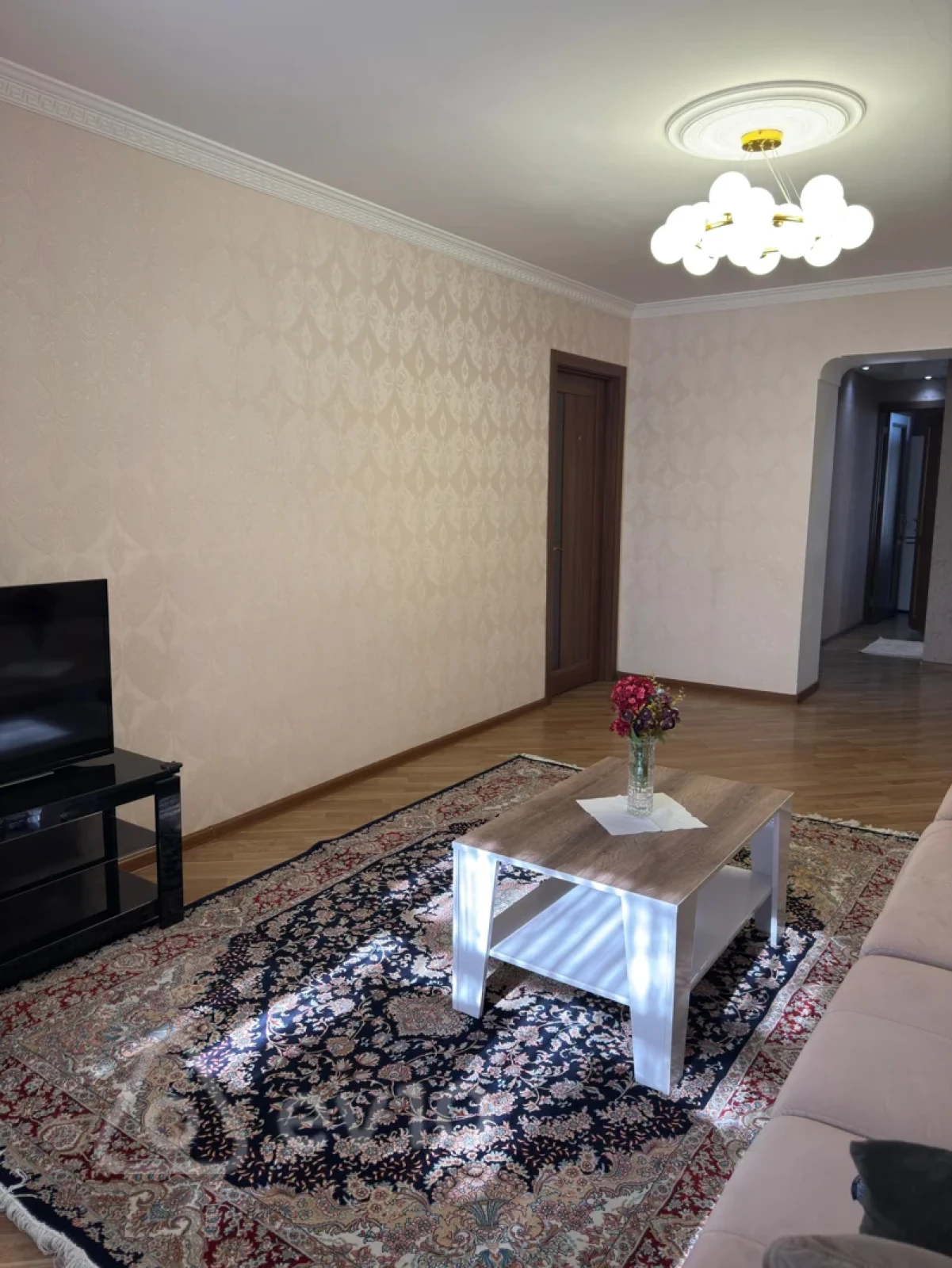 Kirayə verilir 3 otaqlı köhnə tikili 85 m²