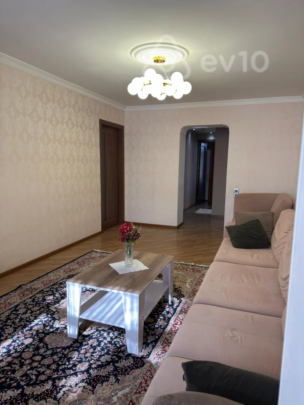 Kirayə verilir 3 otaqlı köhnə tikili 85 m²
