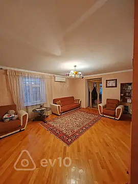 Satılır 2 otaqlı köhnə tikili 61 m² — Bakı, Yasamal 2 otaq 61.00 m²