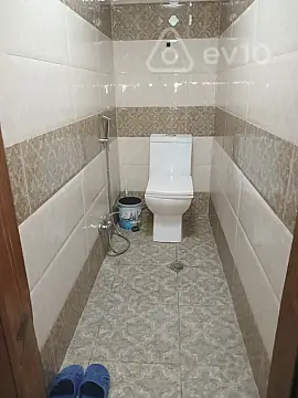 Kirayə verilir 2 otaqlı köhnə tikili 55 m²