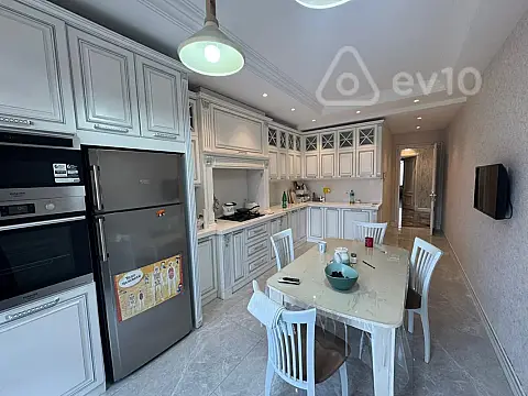 Kirayə verilir 3 otaqlı yeni tikili 130 m² — Bakı, Yasamal 3 otaq 130.00 m²