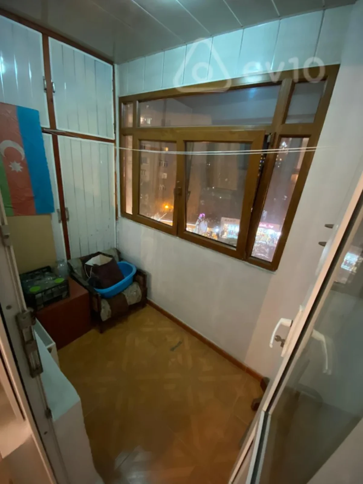 Kirayə verilir 2 otaqlı köhnə tikili 50 m²