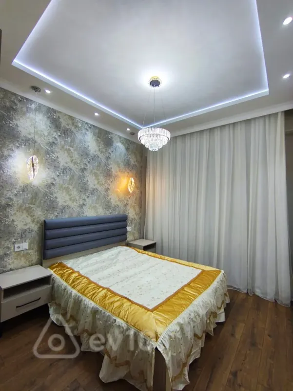 Kirayə verilir 2 otaqlı yeni tikili 80 m²