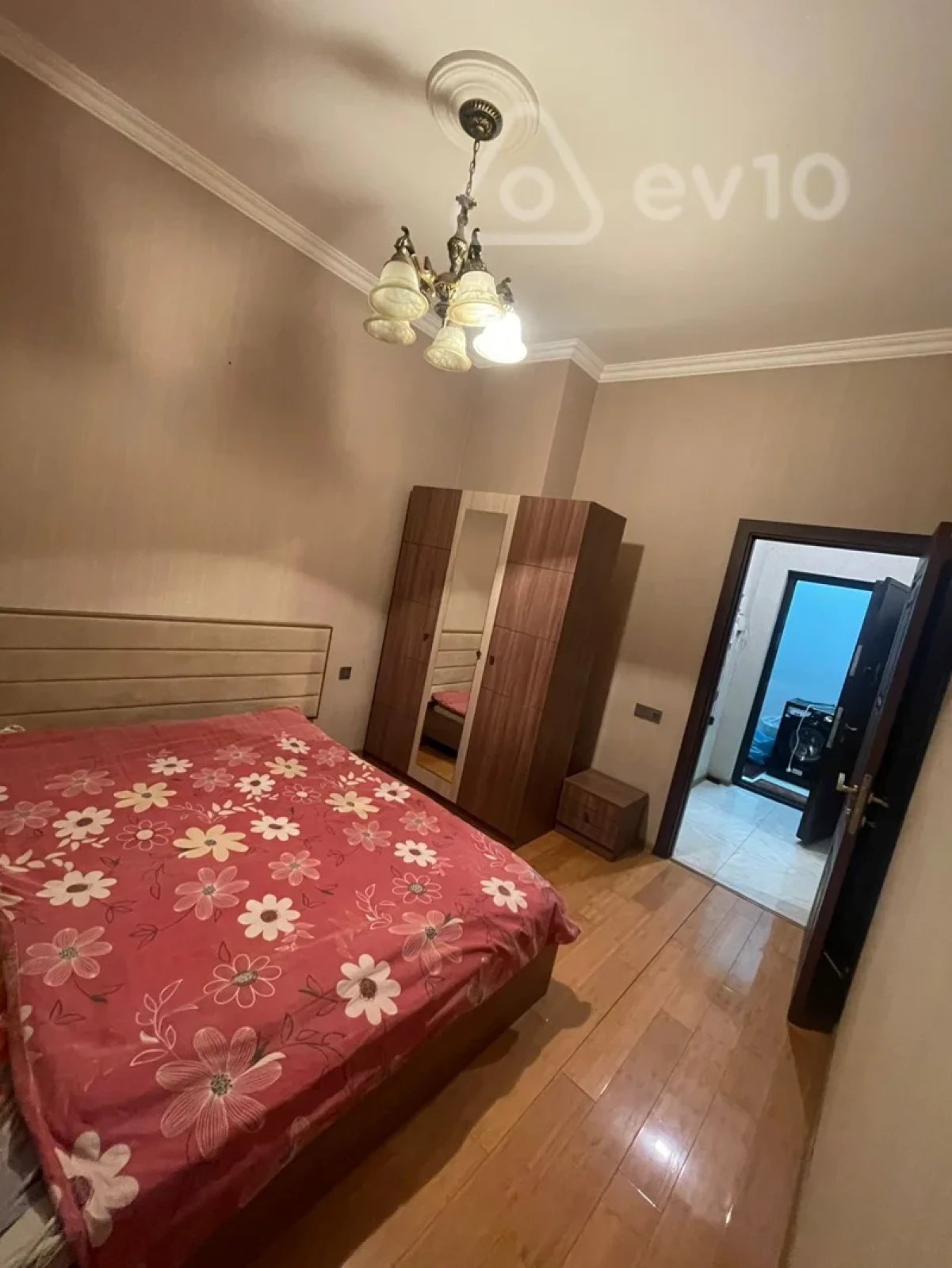 Kirayə verilir 2 otaqlı yeni tikili 50 m²