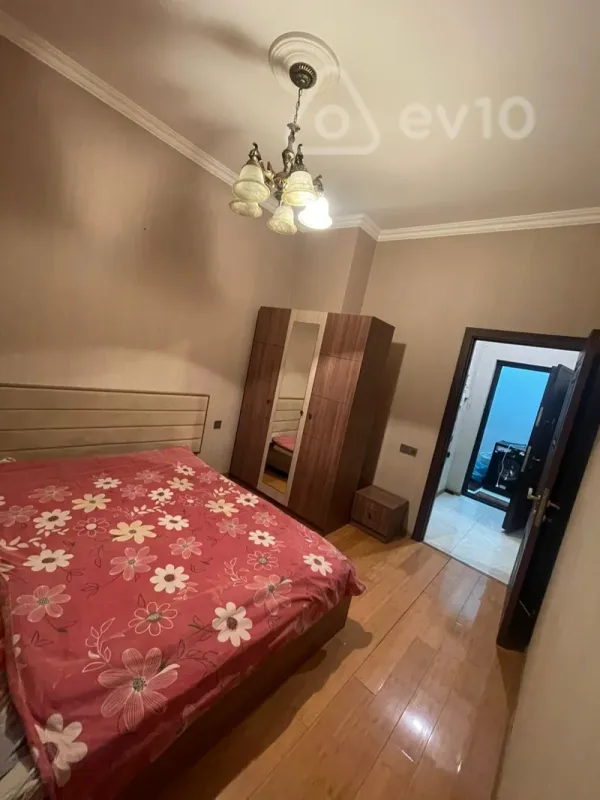 Kirayə verilir 2 otaqlı yeni tikili 50 m²