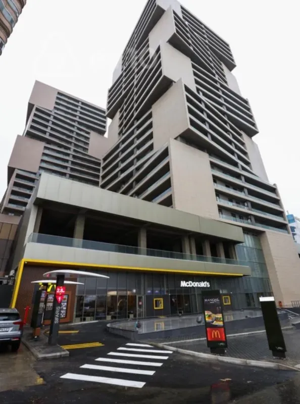 Kirayə verilir 2 otaqlı yeni tikili 105 m²