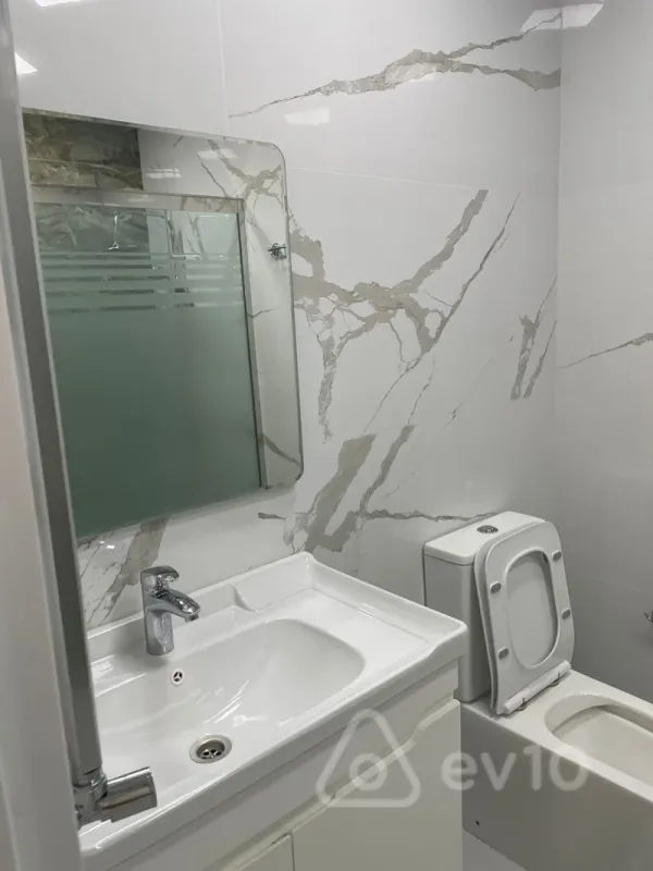 Kirayə verilir 2 otaqlı yeni tikili 105 m²