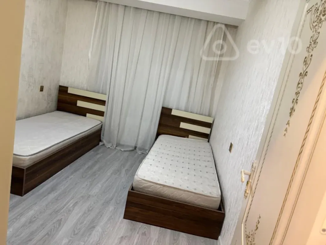 Kirayə verilir 3 otaqlı yeni tikili 90 m²