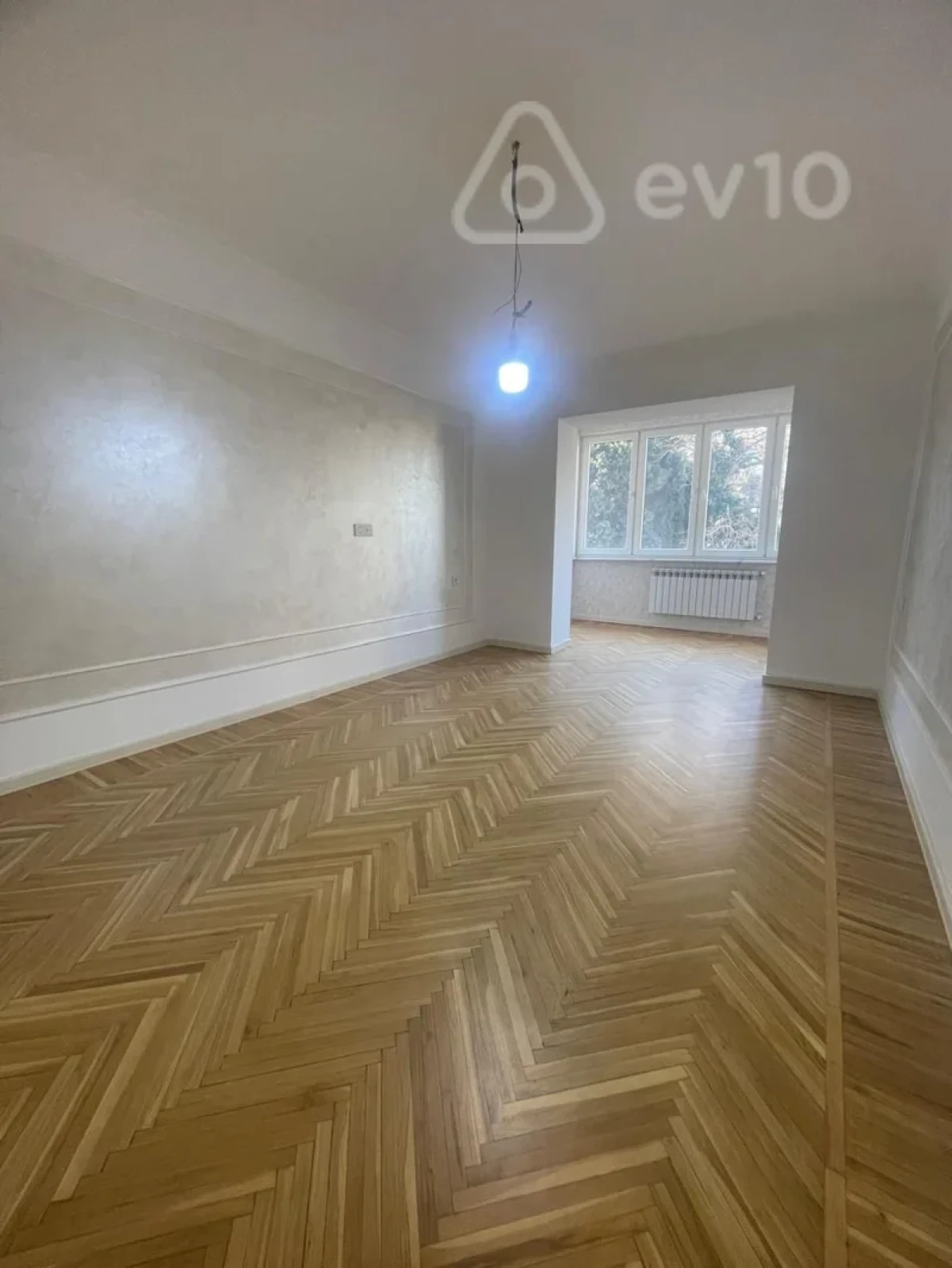 Satılır 3 otaqlı köhnə tikili 80 m²