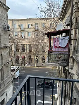 Kirayə verilir 1 otaqlı köhnə tikili 32 m² — Bakı, Xətai 1 otaq 32.00 m²