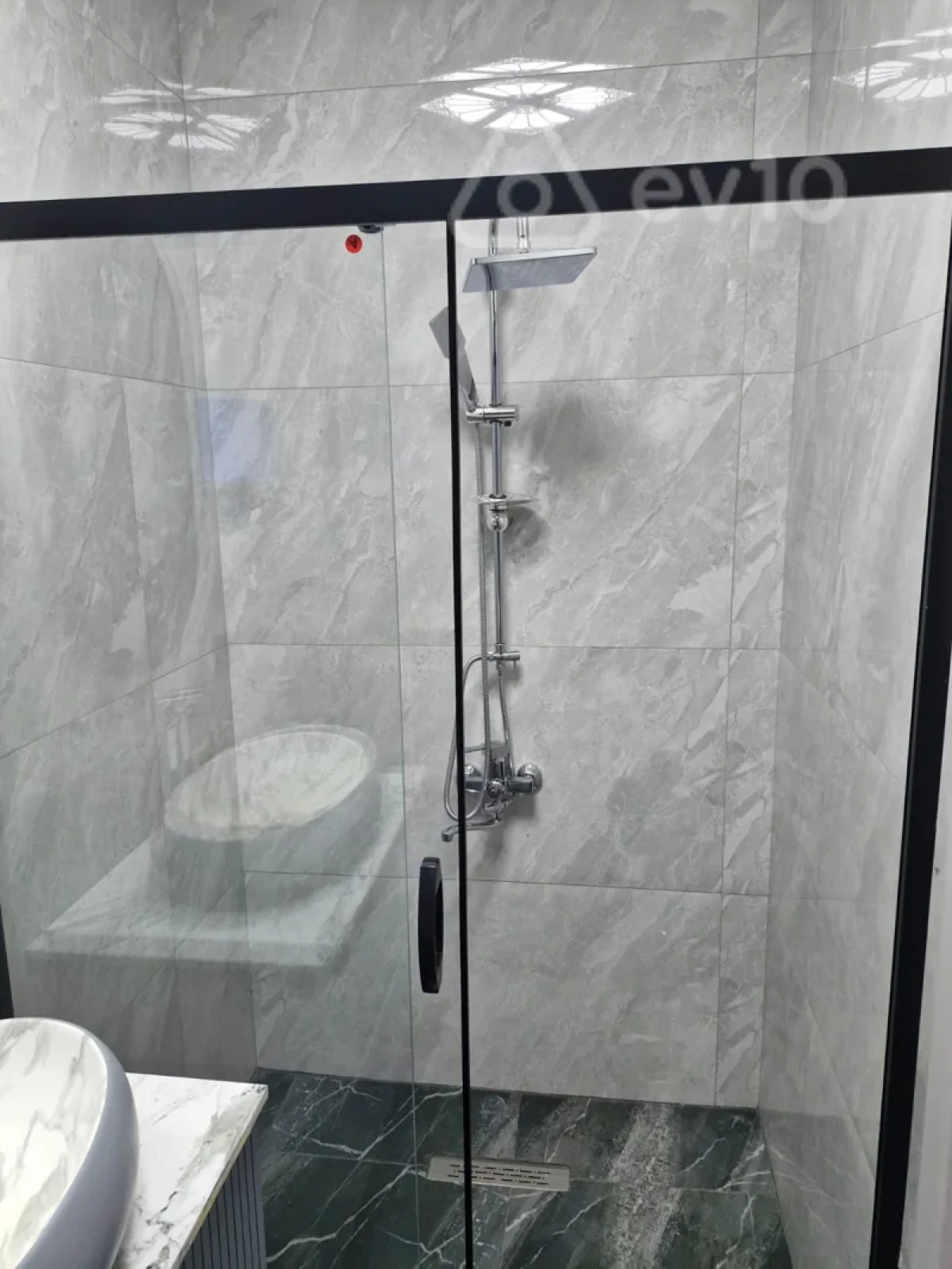 Kirayə verilir 3 otaqlı yeni tikili 100 m²