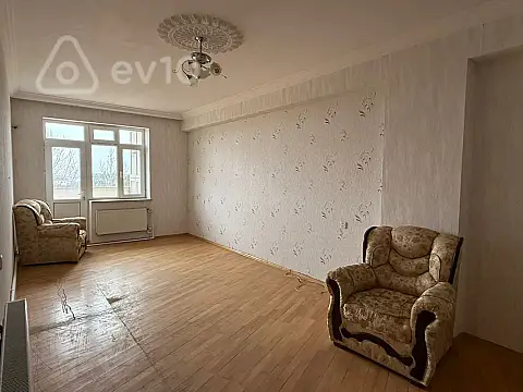 Satılır 2 otaqlı yeni tikili 87 m²