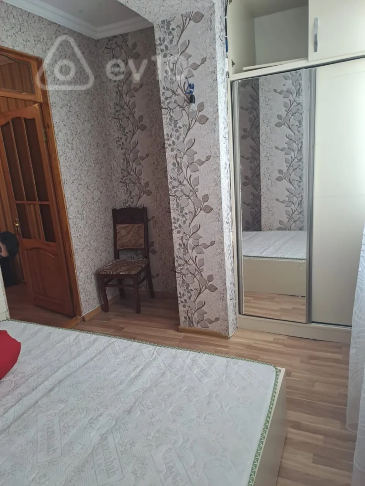 Kirayə verilir 2 otaqlı köhnə tikili 40 m²