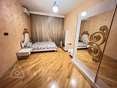 Kirayə verilir 2 otaqlı yeni tikili 70 m²