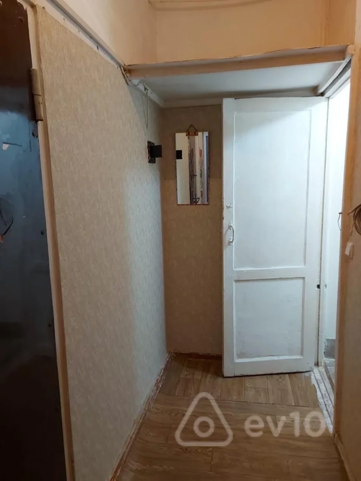 Kirayə verilir 1 otaqlı köhnə tikili 45 m²