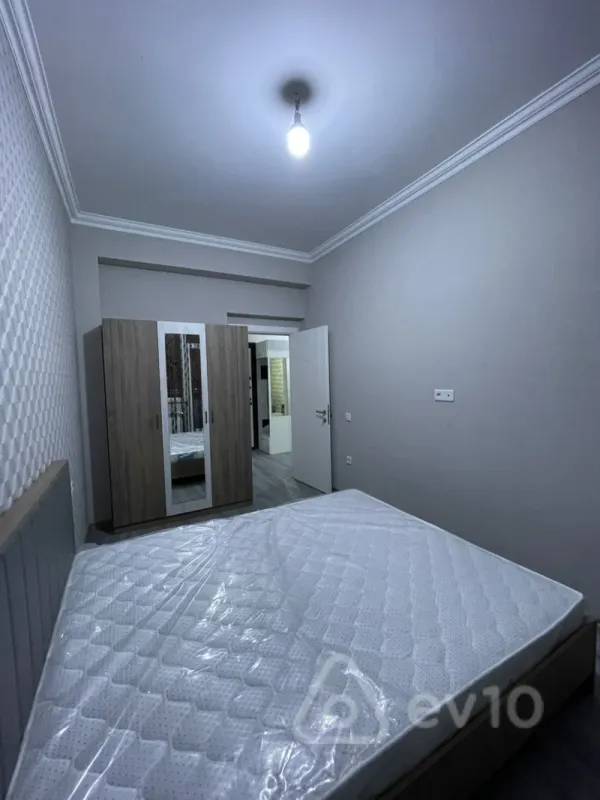 Kirayə verilir 2 otaqlı yeni tikili 50 m²