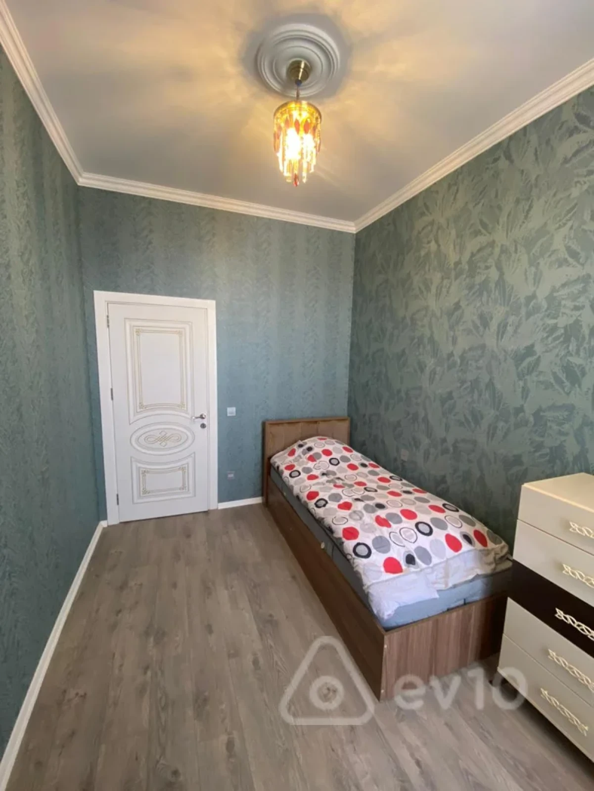 Kirayə verilir 3 otaqlı yeni tikili 80 m²