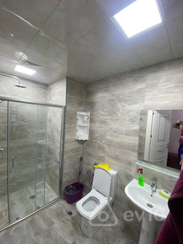 Kirayə verilir 3 otaqlı yeni tikili 80 m²