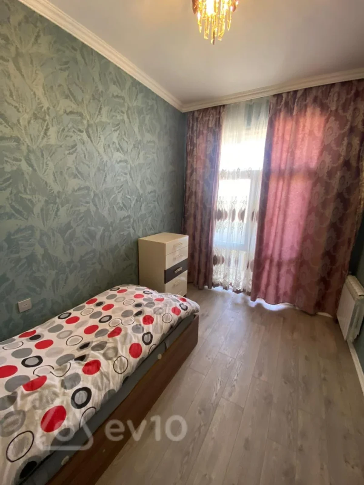 Kirayə verilir 3 otaqlı yeni tikili 80 m²