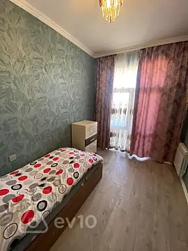 Kirayə verilir 3 otaqlı yeni tikili 80 m²