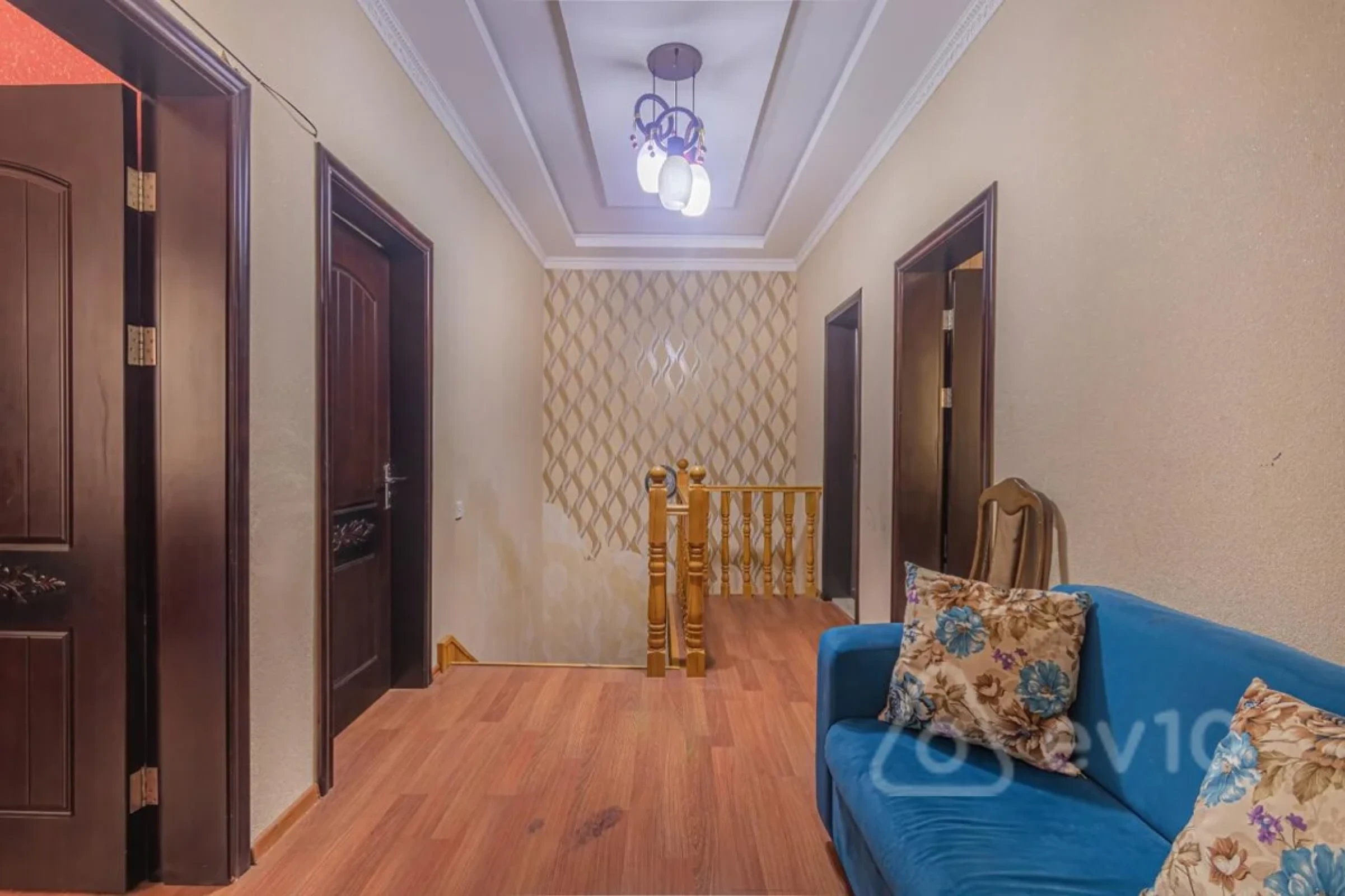 Satılır 4 otaqlı həyət evi 200 m²