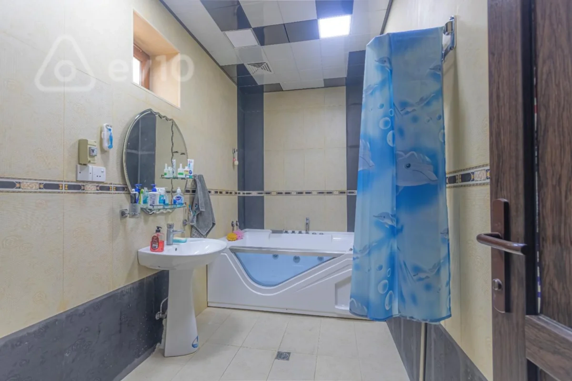 Satılır 4 otaqlı həyət evi 200 m²