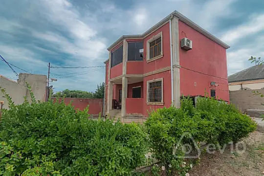 Satılır 4 otaqlı həyət evi 200 m² — Bakı, Suraxanı 4 otaq 200.00 m²