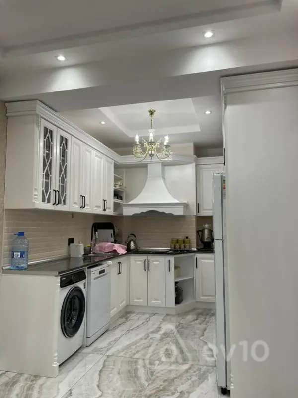 Kirayə verilir 2 otaqlı yeni tikili 73 m²