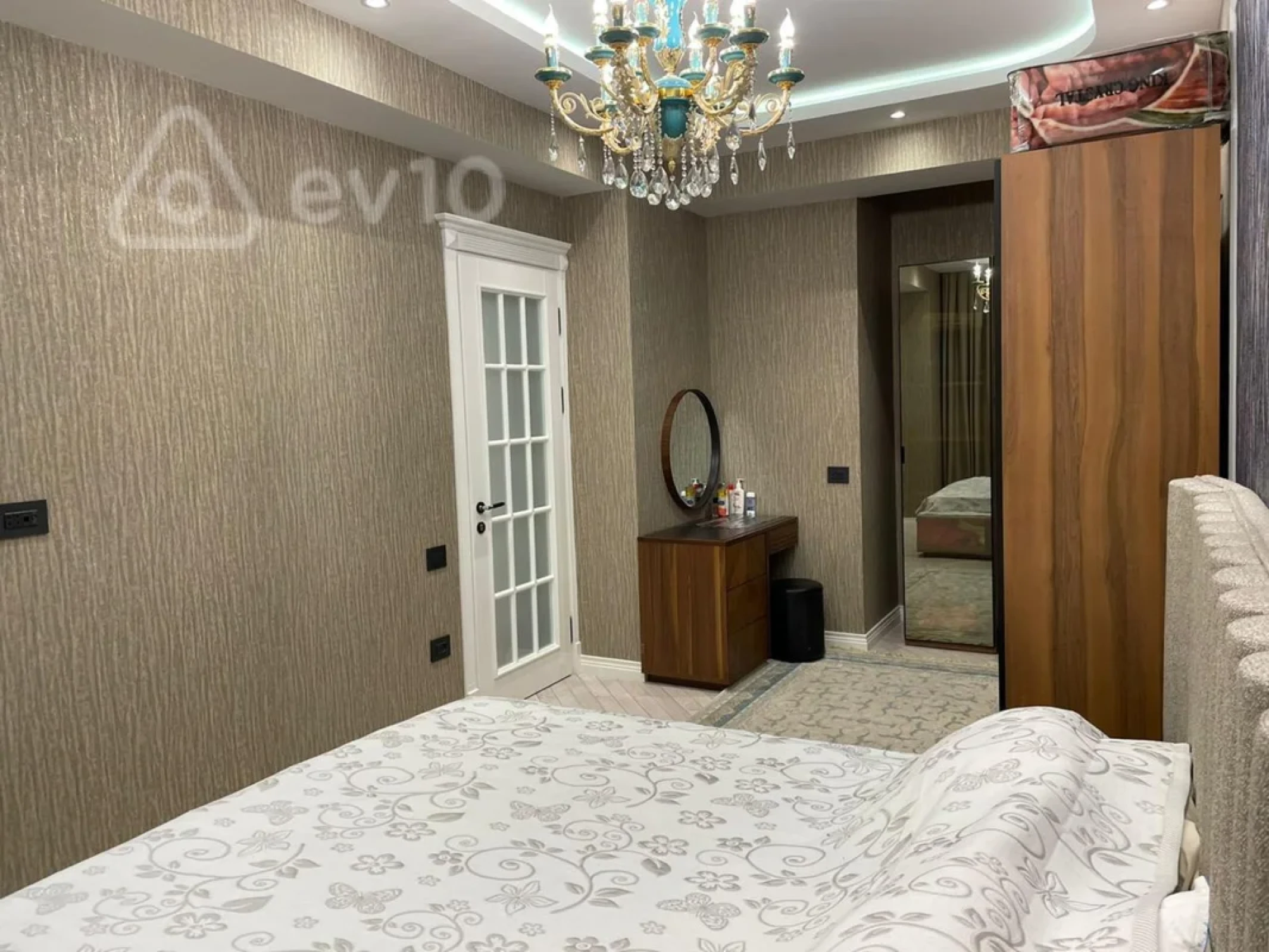 Kirayə verilir 2 otaqlı yeni tikili 73 m²