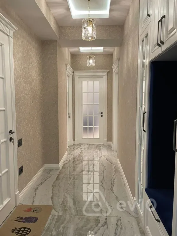 Kirayə verilir 2 otaqlı yeni tikili 73 m²