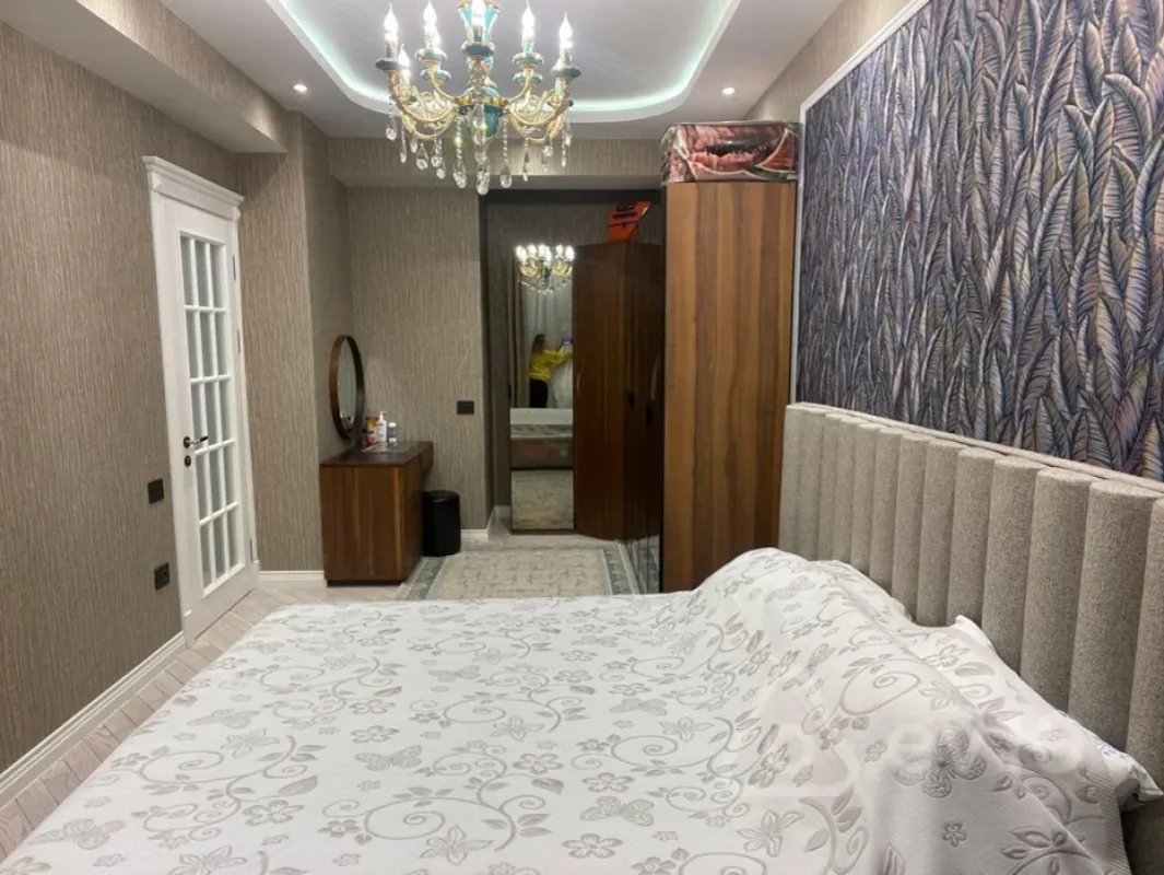 Kirayə verilir 2 otaqlı yeni tikili 73 m²