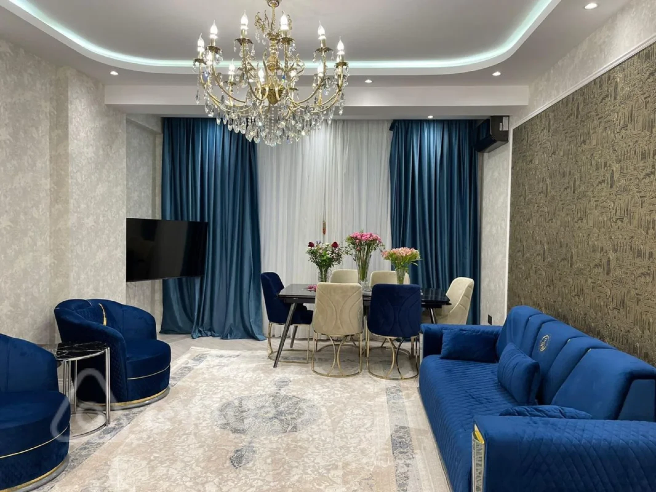 Kirayə verilir 2 otaqlı yeni tikili 73 m²