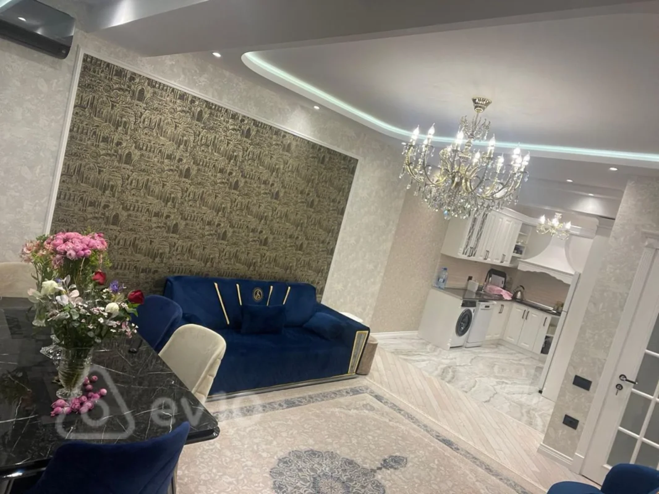 Kirayə verilir 2 otaqlı yeni tikili 73 m²