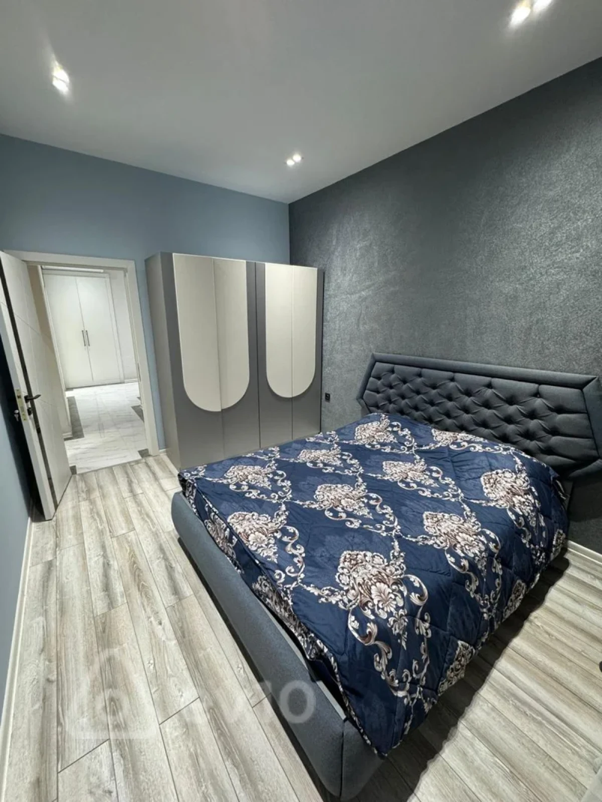 Kirayə verilir 2 otaqlı yeni tikili 88 m²