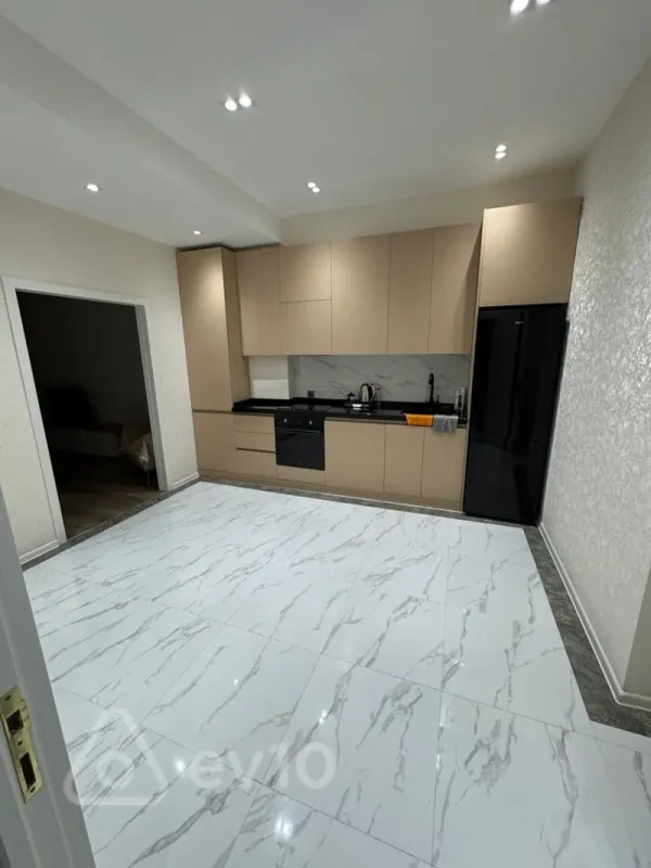 Kirayə verilir 2 otaqlı yeni tikili 88 m²