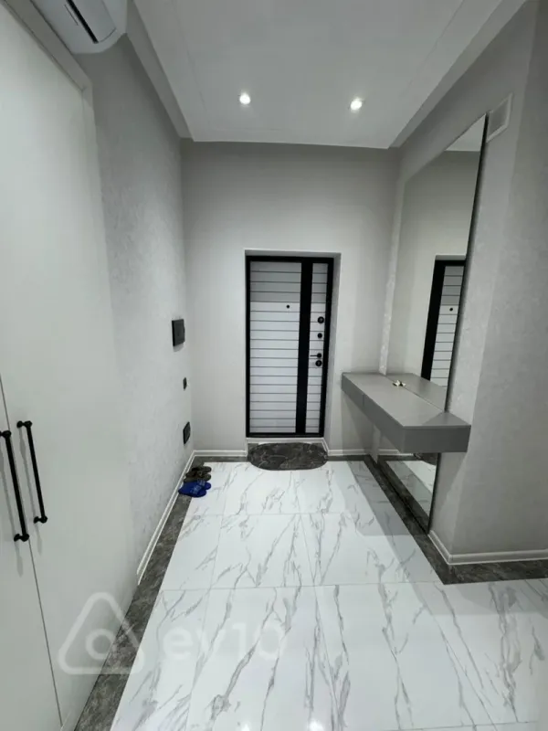 Kirayə verilir 2 otaqlı yeni tikili 88 m²