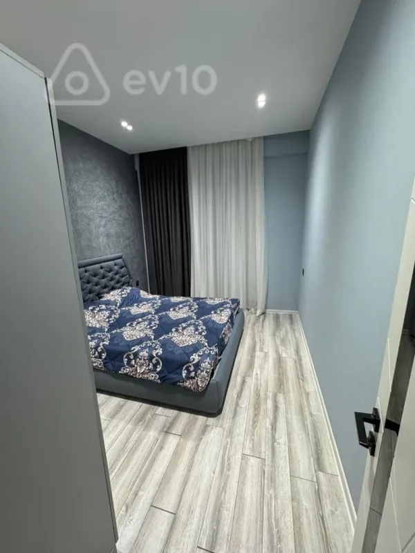 Kirayə verilir 2 otaqlı yeni tikili 88 m²