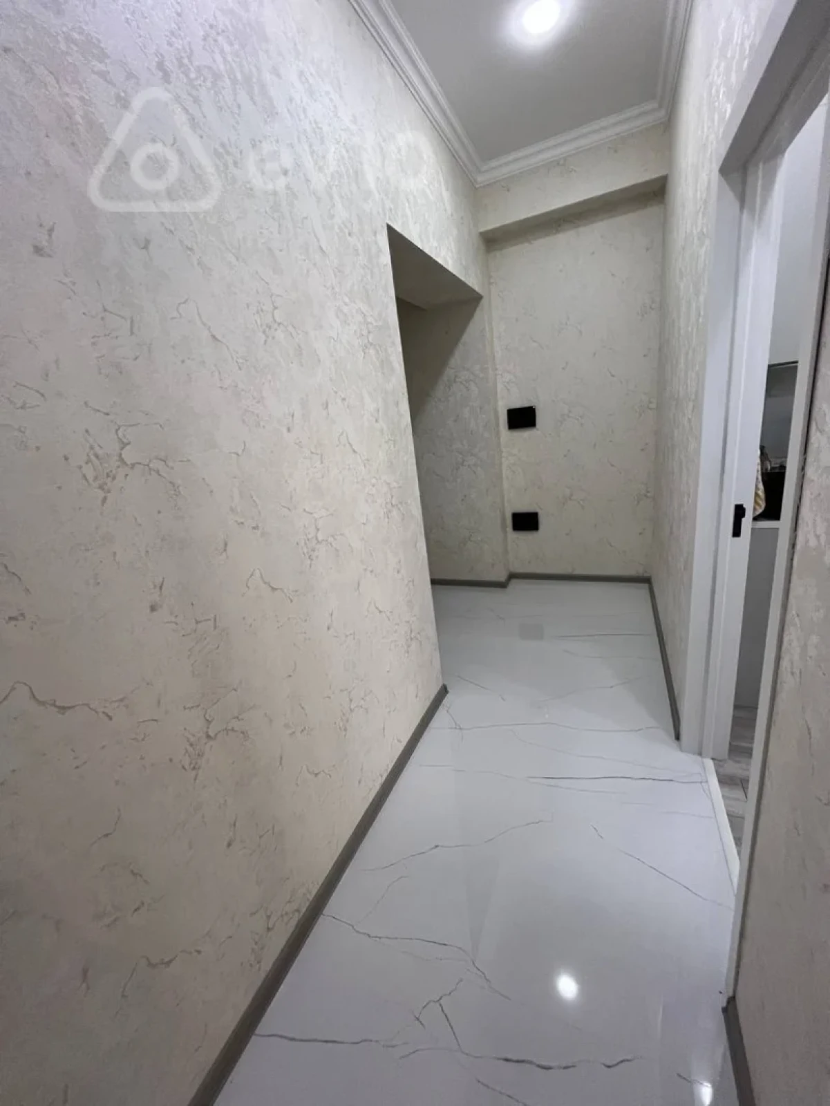 Satılır 2 otaqlı yeni tikili 55 m²