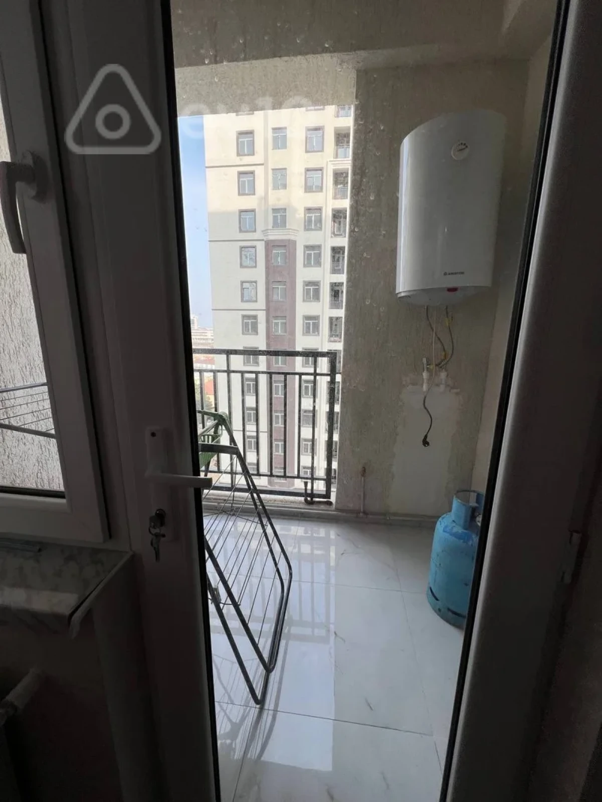 Satılır 2 otaqlı yeni tikili 55 m²