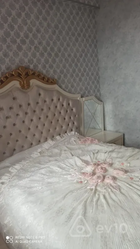 Kirayə verilir 2 otaqlı yeni tikili 68 m²