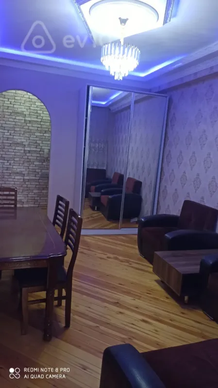 Kirayə verilir 2 otaqlı yeni tikili 68 m²