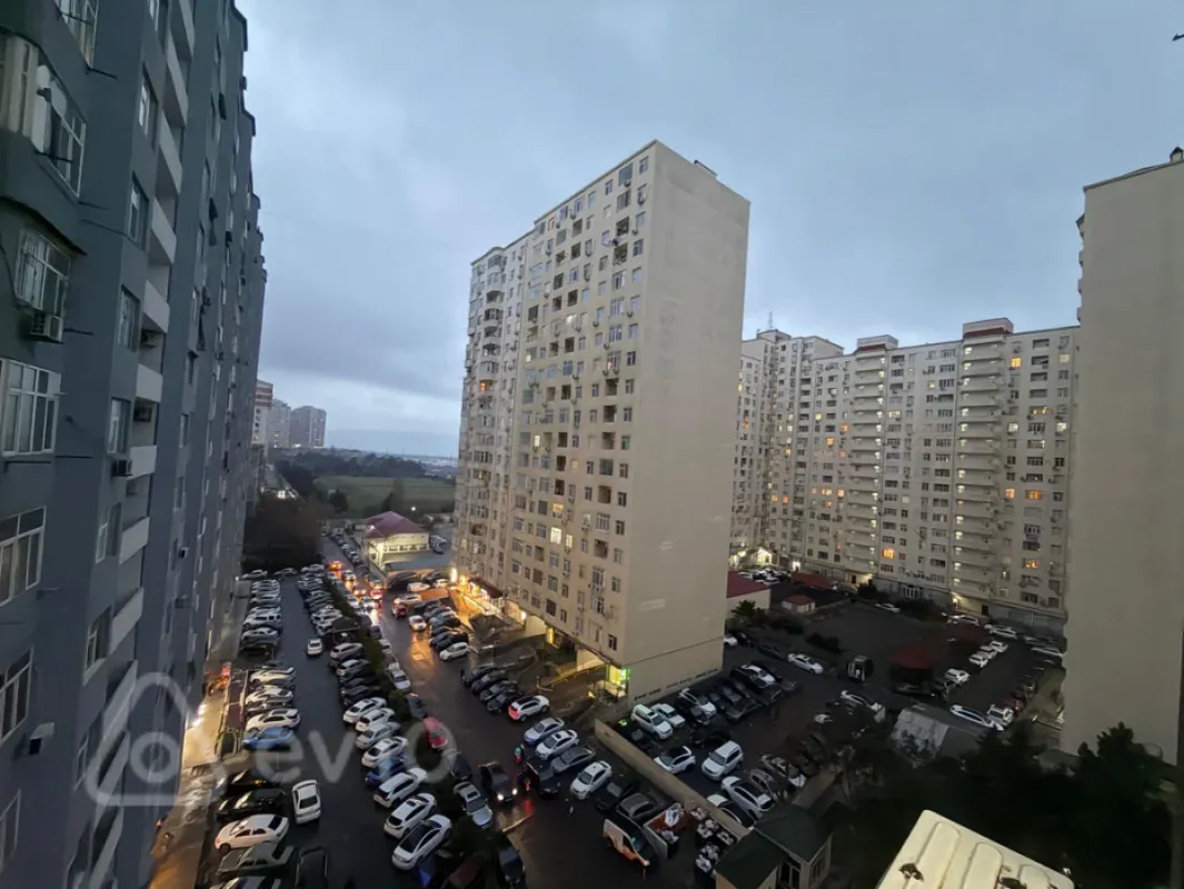 Kirayə verilir 2 otaqlı yeni tikili 70 m²